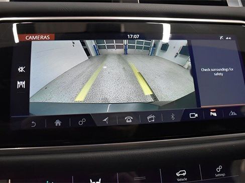 Used 2022 Land Rover Range Rover Sport HSE Silver Edition image 11