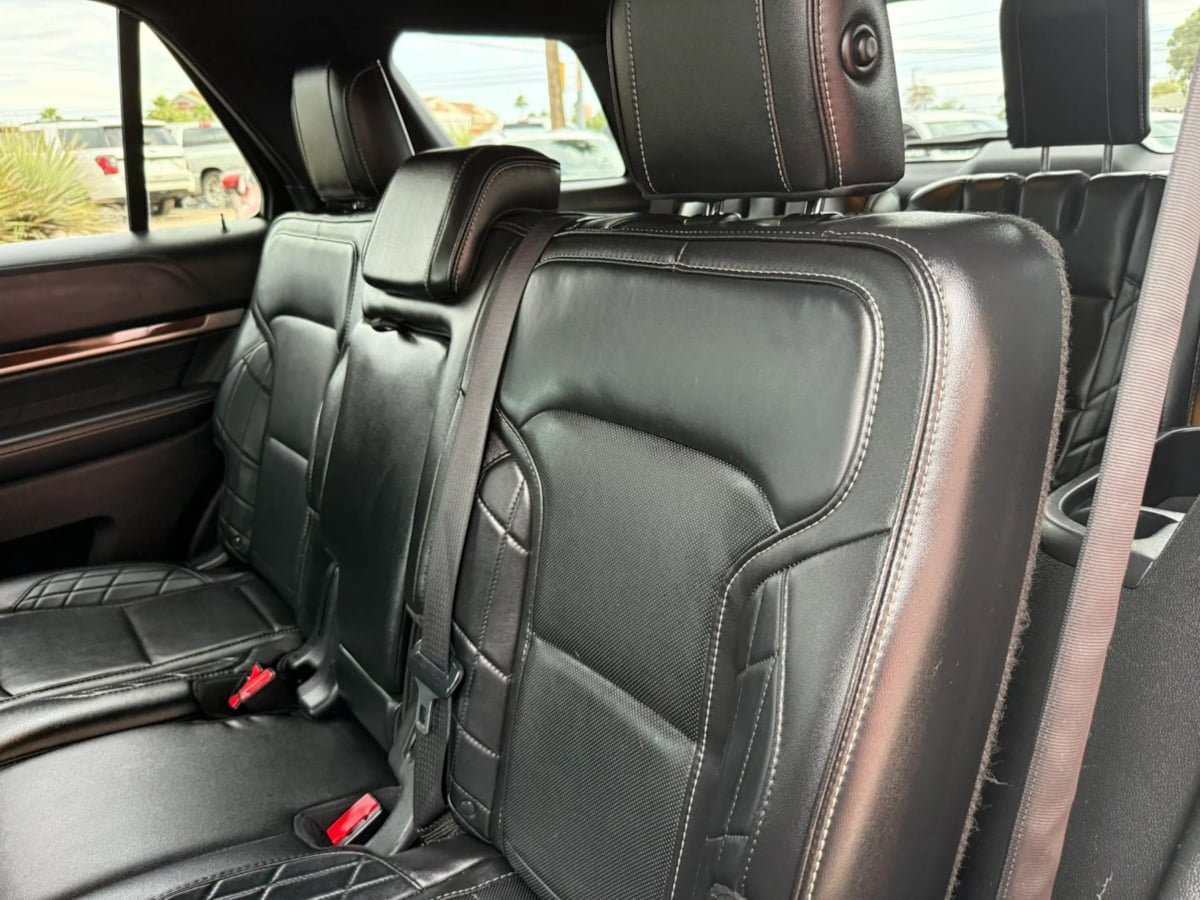 Used 2017 Ford Explorer Platinum AWD/4WD image 45