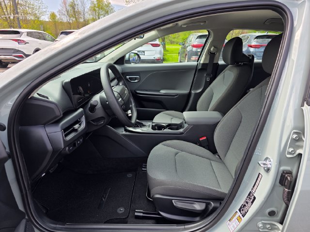 New 2026 Kia K4 FWD image 15