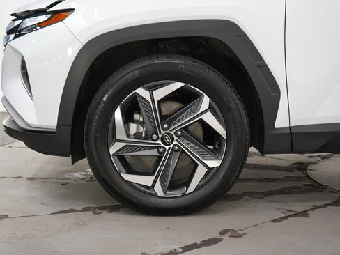 Certified 2022 Hyundai Tucson SEL w/ Cargo Package AWD/4WD image 29