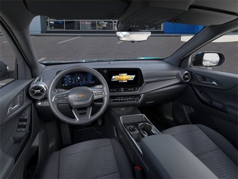 New 2026 Chevrolet Equinox LT w/ Safety and Technology Package image 15
