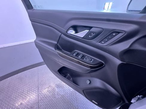 Used 2023 GMC Acadia AT4 w/ Technology Package AWD/4WD image 33
