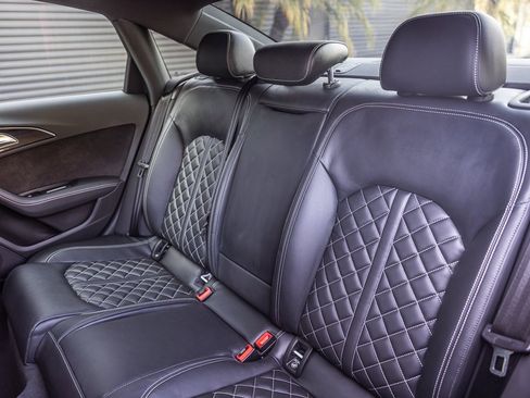 Used 2018 Audi S6 Premium Plus image 17