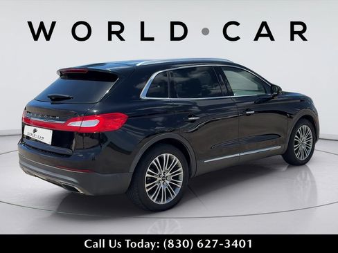 Used 2017 Lincoln MKX Reserve FWD image 3