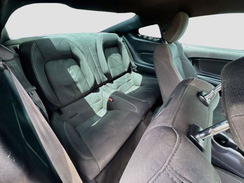 Used 2021 Ford Mustang Coupe RWD image 24
