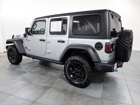 Used 2023 Jeep Wrangler Unlimited AWD/4WD image 5