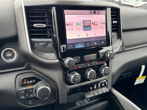 New 2026 RAM 1500 Big Horn AWD/4WD image 17
