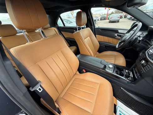 Used 2010 Mercedes-Benz E 550 Sedan image 9
