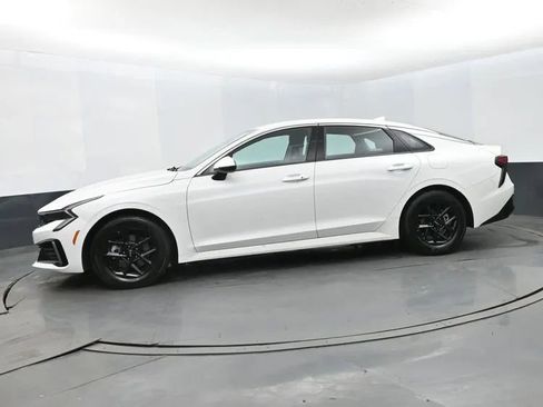 Used 2025 Kia K5 LXS FWD image 5