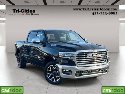 Used 2025 RAM 1500 Laramie AWD/4WD image 1