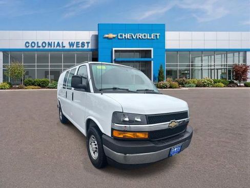 Used 2022 Chevrolet Express 2500 w/ Driver Convenience Package RWD image 16