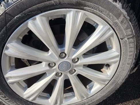 Certified 2019 Ford Escape SEL image 9