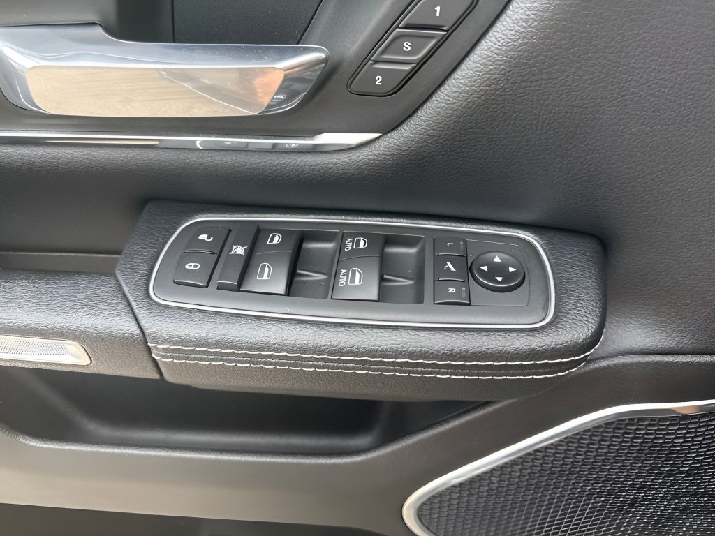 Used 2021 RAM 1500 Laramie AWD/4WD image 30
