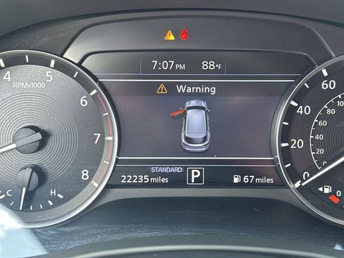 Used 2023 INFINITI QX50 Luxe FWD image 21