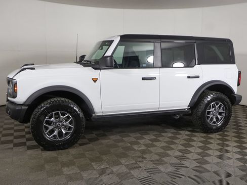 Used 2025 Ford Bronco Badlands AWD/4WD image 13