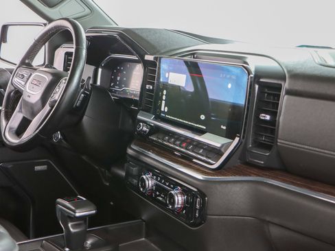 Used 2023 GMC Sierra 1500 Elevation w/ Preferred Package image 29