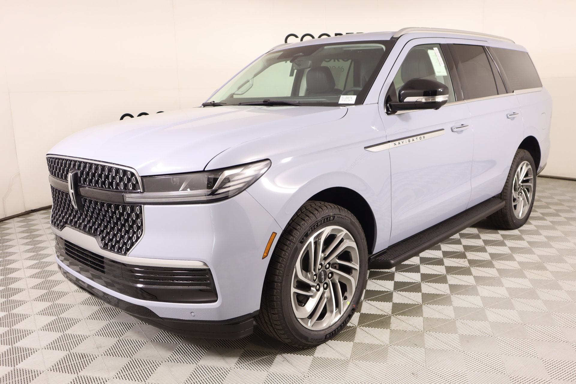 New 2026 Lincoln Navigator Premiere AWD/4WD image 11