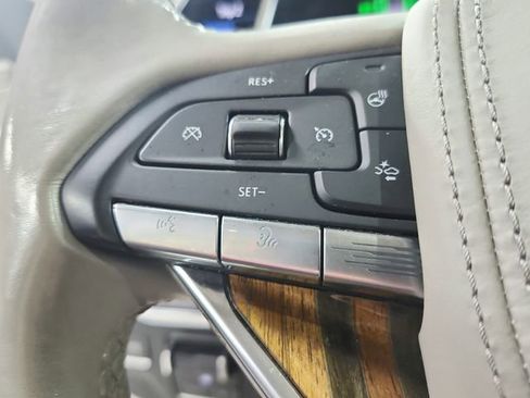 Used 2021 Cadillac Escalade Premium Luxury Platinum AWD/4WD image 24