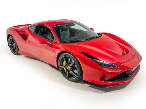Certified 2021 Ferrari F8 Tributo RWD image 9