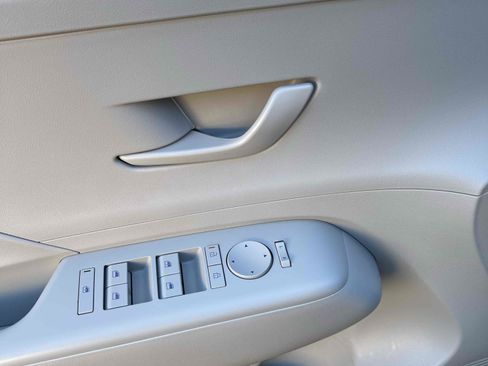 Used 2024 Hyundai Kona SEL image 58