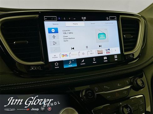 New 2026 Chrysler Pacifica Select image 31