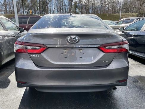 Used 2024 Toyota Camry LE image 3