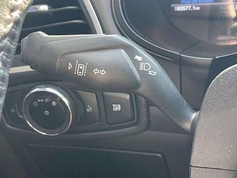 Used 2024 Ford Edge SEL AWD/4WD image 25