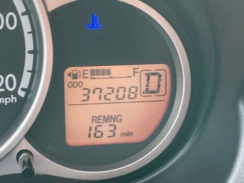 Used 2014 MAZDA MAZDA2 Touring FWD image 11