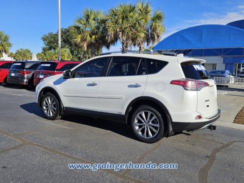 Used 2016 Toyota RAV4 Limited image 3