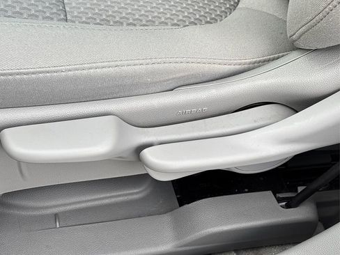 Used 2023 GMC Acadia SLE w/ LPO, Floor Liner Package image 33