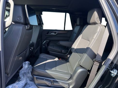 New 2026 GMC Yukon Denali w/ Denali Reserve Package image 16