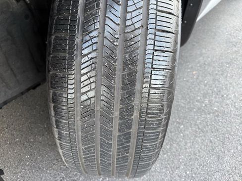 Certified 2024 Nissan Pathfinder SV image 10