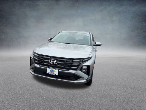 Certified 2025 Hyundai Tucson SE image 7