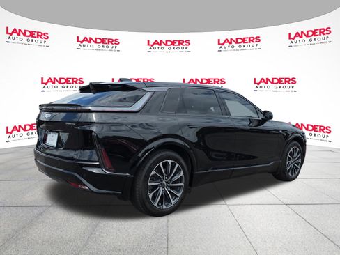 Used 2024 Cadillac Lyriq Sport w/ LPO, Floor Liner Package AWD/4WD image 3