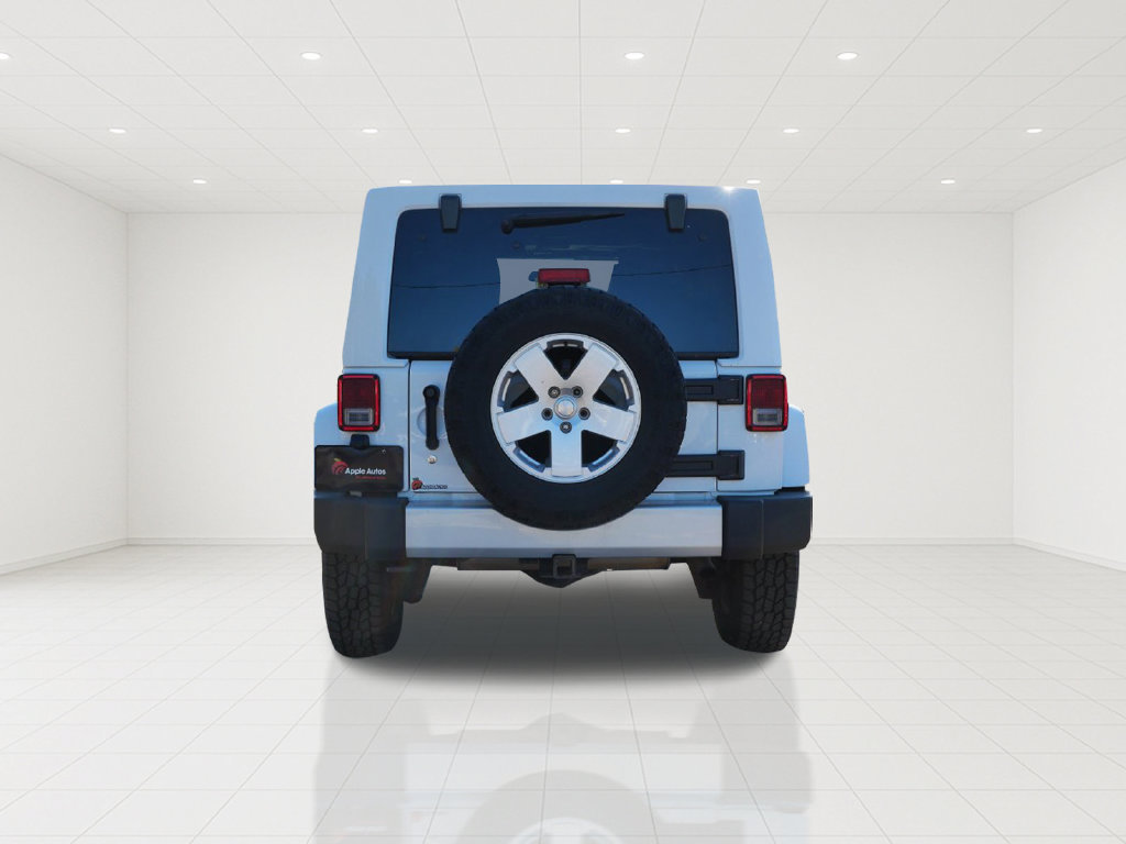 Used 2012 Jeep Wrangler Unlimited Sahara w/ Max Tow Pkg AWD/4WD image 5