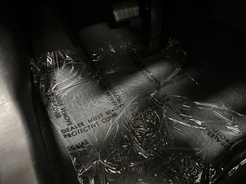 Used 2019 Lexus UX 250h w/ Premium Package image 17