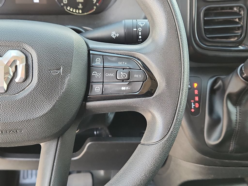 Used 2025 RAM ProMaster 2500 w/ Convenience Group FWD image 14