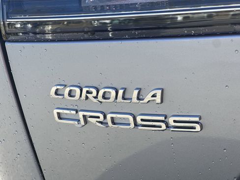 New 2026 Toyota Corolla Cross XLE w/ Convenience Package AWD/4WD image 17