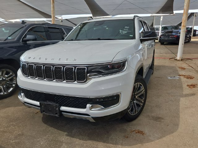 Used 2024 Jeep Wagoneer Series II w/ Flexible Seating Group RWD image 1