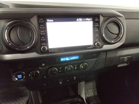 Used 2021 Toyota Tacoma TRD Off-Road image 19