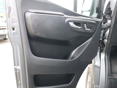 Used 2023 Mercedes-Benz Sprinter 2500 image 10