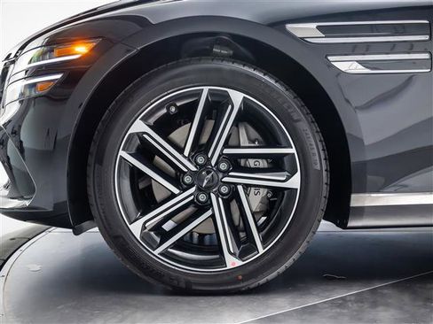 New 2026 Genesis G80 2.5T Advanced image 13