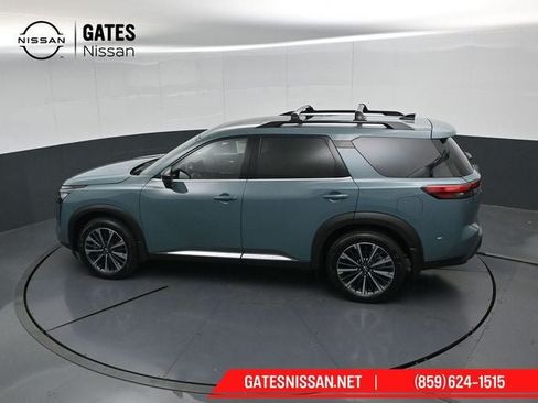 New 2026 Nissan Pathfinder Platinum AWD/4WD image 50