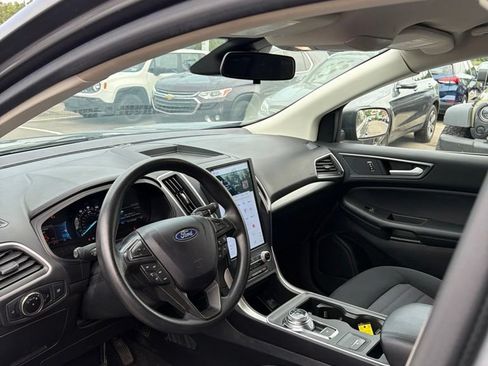 Used 2023 Ford Edge SE AWD/4WD image 11