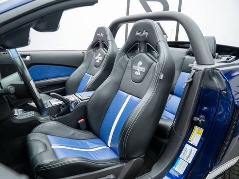 Used 2012 Ford Mustang Shelby GT500 w/ Electronics Pkg RWD image 23