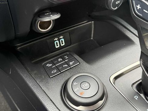 Used 2019 Ford Ranger Lariat w/ Equipment Group 501A Mid image 27