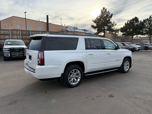 Used 2017 GMC Yukon XL SLT w/ Open Road Package image 7