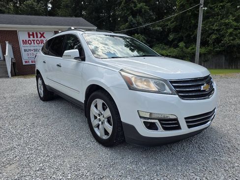 Used 2017 Chevrolet Traverse Premier AWD/4WD image 8