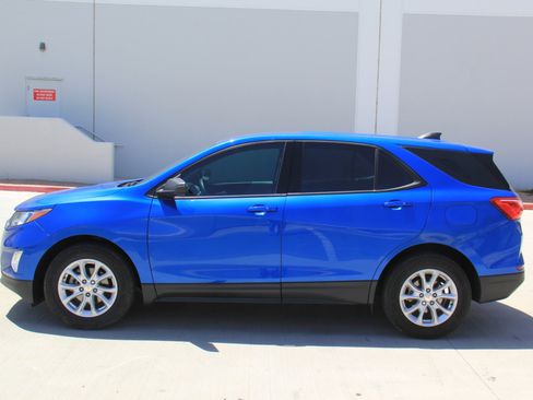 Used 2019 Chevrolet Equinox LS image 8