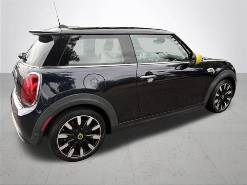 Used 2020 MINI Cooper SE w/ 8.8" Touchscreen Nav Package FWD image 3